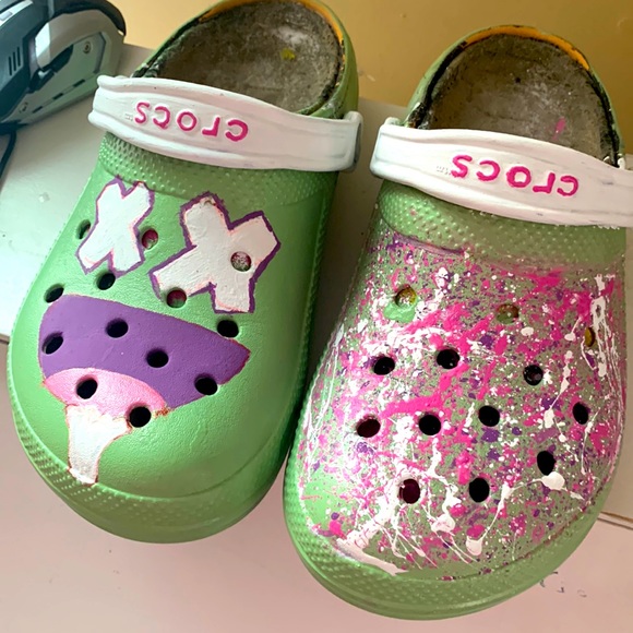 Customized crocs - Picture 1 of 3